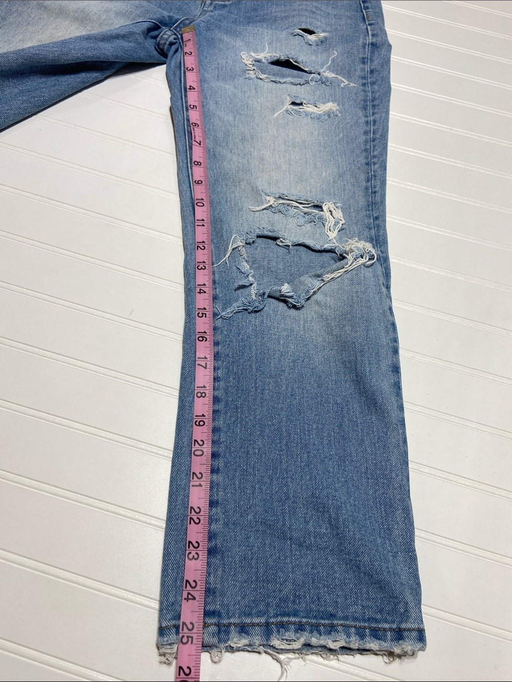 Altar'd State Vervet 100% Cotton Boyfriend Jeans Woman’s 26 Thrashed High-Rise - Picture 8 of 11